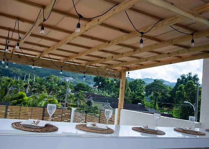 Holiday home Eshae Living - Spacious 2br With Breakfast & Pool